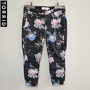 TORRID 14 Black Vintage Wash Floral Twill Ankle Crop Skinny Pants Plus Size